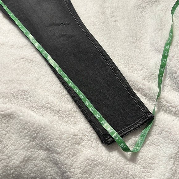 Express ‘90s Skinny High Rise - Picture 8 of 8